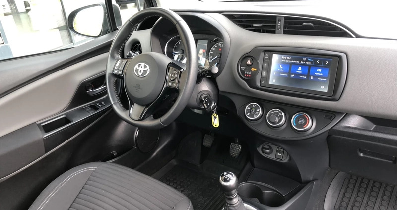 Toyota Yaris cena 62900 przebieg: 101950, rok produkcji 2020 z Głogów małe 211